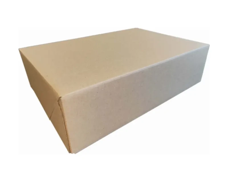 Pudełko o wymiarach 300x220x85mm. Karton wykonany jest z 3-warstwowej, szarej tektury falistej (fala E). Opakowanie posiada dwa paski klejowe oraz zrywkę. Nowoczesna konstrukcja zapewnia szybkie pakowanie.
