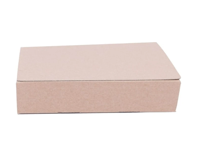 Karton o wymiarach 350x250x75mm wykonany z 3-warstwowej szarej tektury. Opakowanie posiada automatyczne dno oraz dwa paski klejowe i zrywkę.