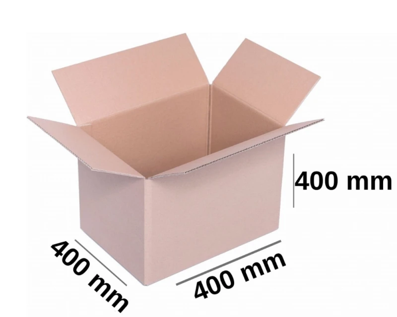 Szary karton klapowy wykonany z 3-warstwowej tektury o fali B. Karton ma dużą pojemność i proporcjonalne wymiary, co czyni go uniwersalnym rozwiązaniem do pakowania. Posiada klasyczną konstrukcje zapewniającą łatwe składanie oraz bezpieczne zamknięcie.