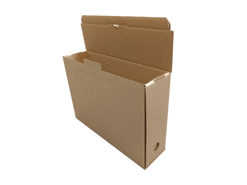 Segregator, pudełko archiwizacyjne dopasowane do formatu A4 bez nadruku. Wykonany z trójwarstwowej tektury falistej, szaro-szarej. Dostarczany na płasko do samodzielnego składania.