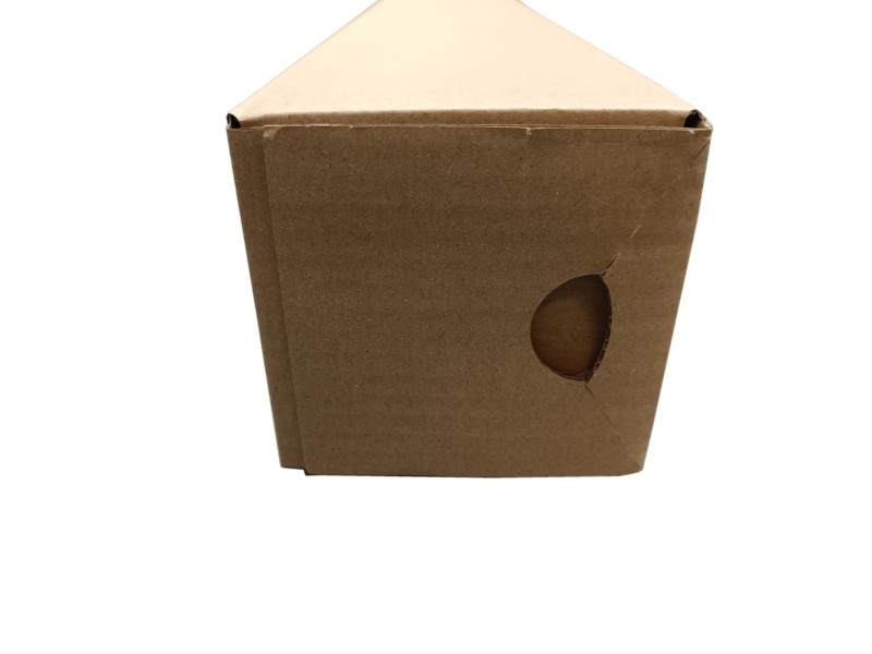 Kwadratowa tuba kartonową o wymiarach 100x100x960 mm, wykonana z szarej tektur, fala B. Wyposażona w dwa paski klejowe i perforację do łatwego otwierania, umożliwia szybkie zamknięcie i wygodne użytkowanie bez dodatkowej taśmy.