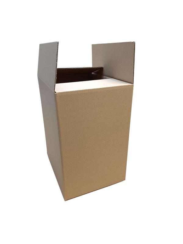 Szary karton klapowy o wymiarach zewnętrznych 525x420x425 mm, wykonany z 5-warstwowej tektury falistej (fala BC) o gramaturze 595 g/m². Ma klasyczny dużą pojemność, idealną do przechowywania oraz transportu większych przedmiotów.