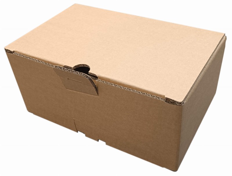 Karton fasonowy o wymiarach 325x205x135mm, wykonany z szarej tektury BC o gramaturze 665 g/m² z zewnętrznym kraftem. Kartno jest łatwy do składania i użytkowania.