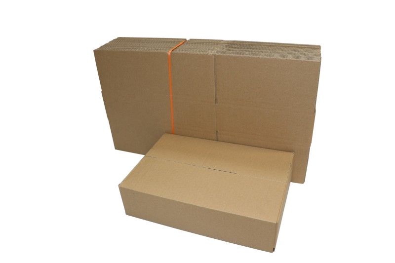 Szary karton klapowy o wymiarach 300x200x70 mm, wykonany z 3-warstwowej tektury falistej (fala B) o gramaturze 355 g/m². Konstrukcja F201 ułatwia szybkie składanie i pakowanie, zapewniając jednocześnie skuteczną ochronę produktów podczas transportu.