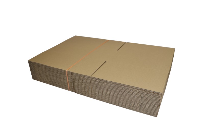 Szary karton klapowy wykonany z 3-warstwowej tektury o fali B. Klasyczna konstrukcja przystosowana do wysyłki paczkomatowej w gabarycie B.