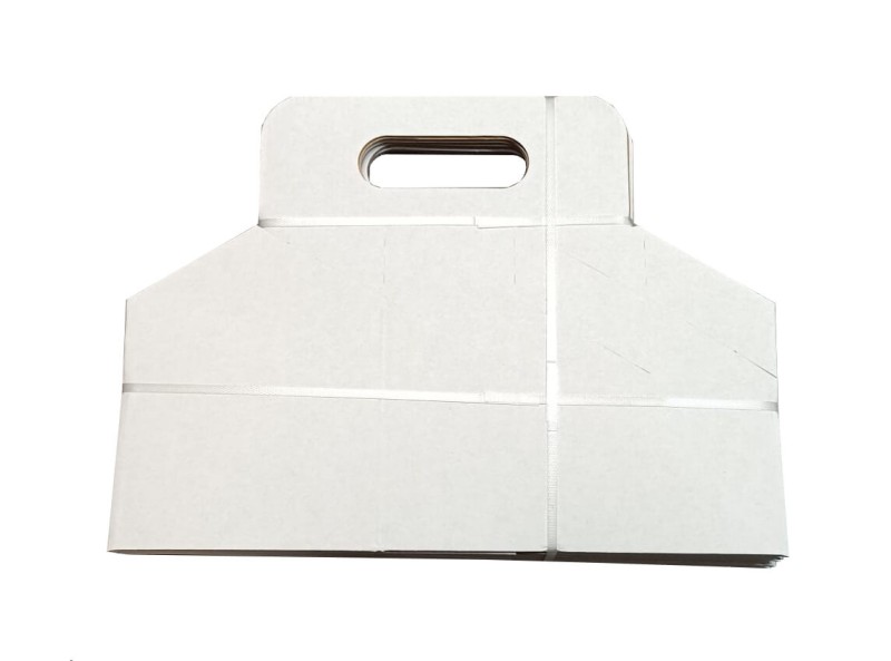 Nosidełko kartonowe na 6 butelek, wykonane z wytrzymałej tektury falistej, idealne do transportu i sprzedaży piwa lub innych napojów butelkowanych. Elegancka, funkcjonalna konstrukcja z ergonomicznym uchwytem.