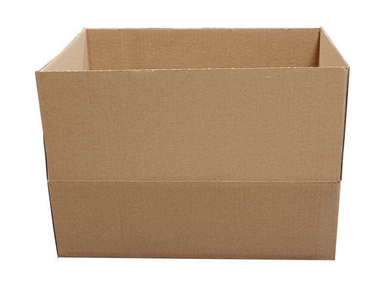 Karton z automatycznym dnem 390x295x125 mm w kolorze szarym, wykonany z trwałej 3-warstwowej tektury. Na zdjęciu widoczne jest solidne, estetyczne pudełko o prostokątnym kształcie, przygotowane do szybkiego składania i pakowania.