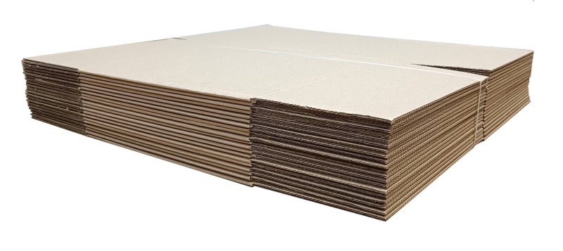 Szary karton klapowy o wymiarach zewnętrznych 306x306x309 mm, wykonany z 3-warstwowej tektury falistej (fala B) o gramaturze 380 g/m². Konstrukcja F201 umożliwia łatwe składanie, a trwała tektura zapewnia skuteczną ochronę zawartości.