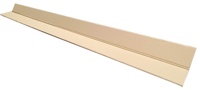 Tekturowy kątownik o wymiarach 1450x300 mm, wykonany z 5-warstwowej tektury (fala EB, gramatura 585 g/m²). Skutecznie chroni krawędzie mebli oraz innych wyrobów narażonych na uszkodzenia mechaniczne. Wykonany zgodnie ze standardem F970